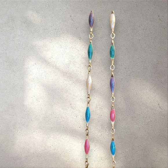 Vintage Colorful Beaded Necklace - Picture 3 of 6